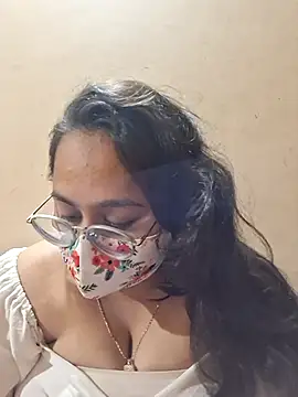 Riya__naughty: онлайн-чат