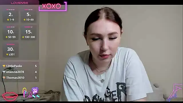 Milana_Lovee – live chatrum