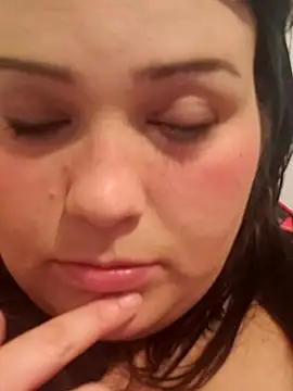 Živá chatovací místnost BbGurl18