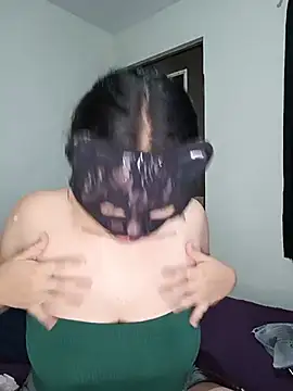 Hanna_Zafn Live chat-huone