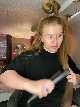 Sala de chat ao vivo de Mochii_26