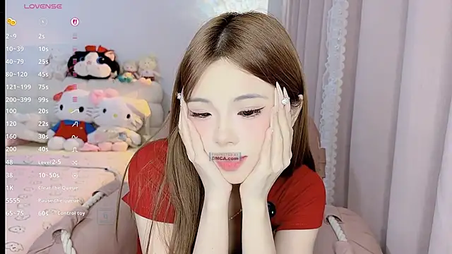 Živá chatovací místnost QiQiQi_