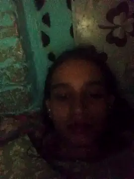 חדר צ'אט בשידור חי של Siya_9877