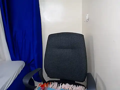 Sala de chat en directo de CurvyBody22