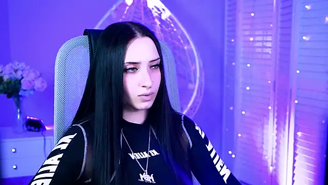 Živá chatovací místnost MonicaLowes