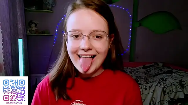 RoseLyyn – live sex-cam-show
