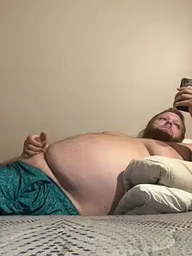 Tallbellybear's Live Sex Cam Show