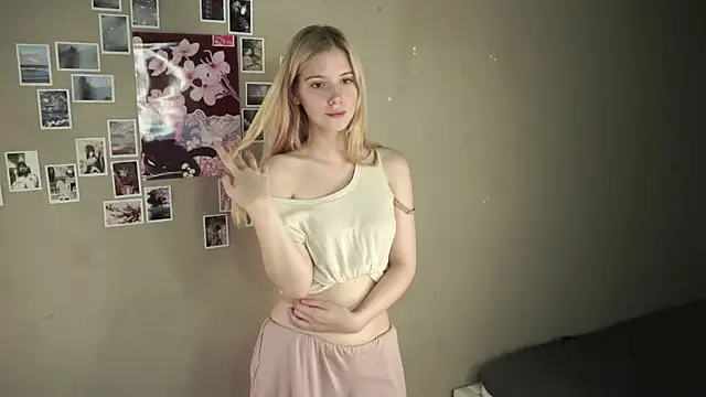 ElaineBerum's Live Sex Cam Show