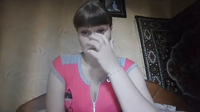 NikaWilson888 Adlı Modelin Canlı Sohbet Odası