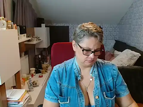 Sala de chat ao vivo de NewHellen4you