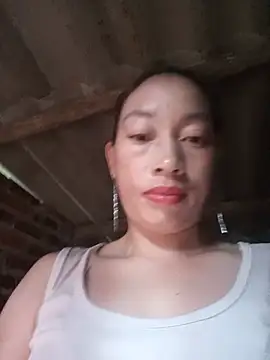 Helly-i Cameră chat live