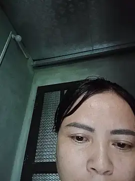 Lee_bee1 লাইভ চ্যাট রুম
