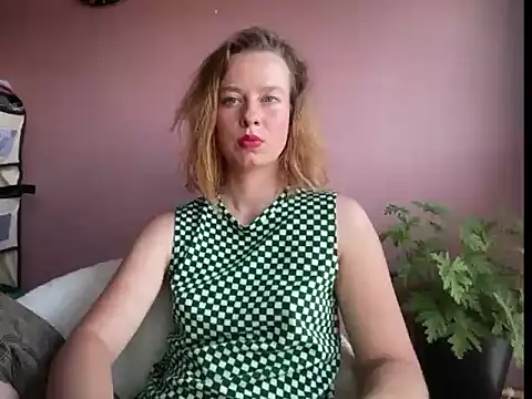Chat soba uživo modela BettyFlirty