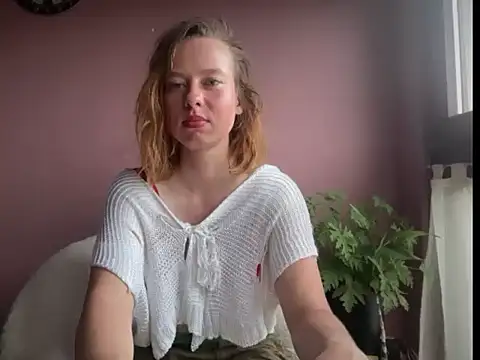 BettyFlirty's Live Chat Room