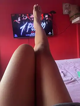 ห้องแชทสดของ naiah_cruzz