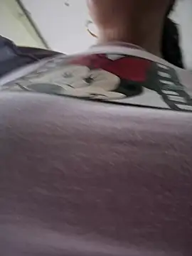 ALYSSON__11 – Naživo chatovacia miestnosť