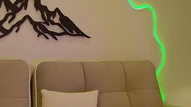 Cordelia_Wow – live chatrum
