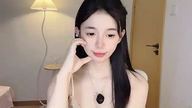 Annie-3's Live Chat Room