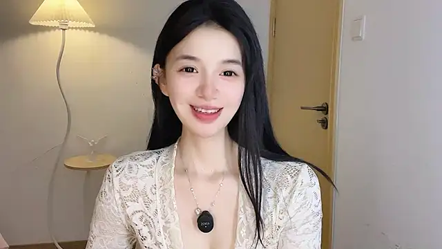 Annie-3 Live Chatraum