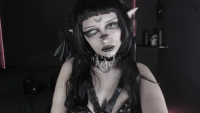 Chat soba uživo modela yue__eclipsa