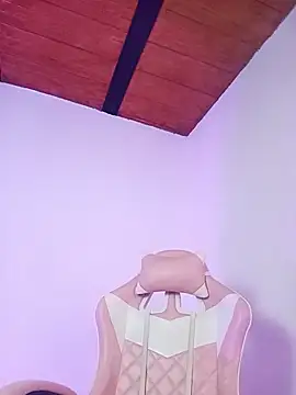 adharacollinss Live Chatraum