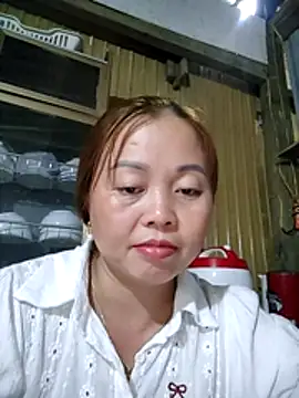 Yee_Yee1n Live chat-huone