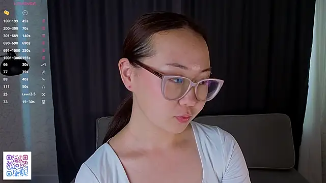 MazieErcole's Live Chat Room