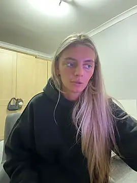 IndiaHughesUkx Live chatroom