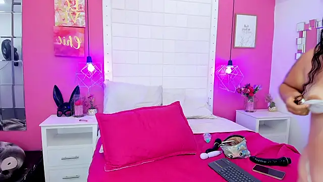 Živá chatovací místnost naomi_taylor27