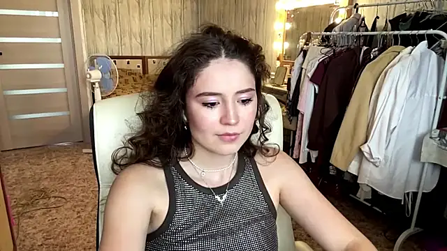CrispyVeiln Live chat-huone