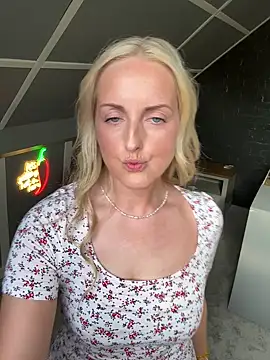 SexySophiex Live Chatrum