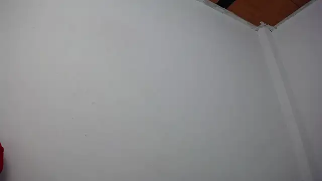 Freyha_Addams Adlı Modelin Canlı Sohbet Odası