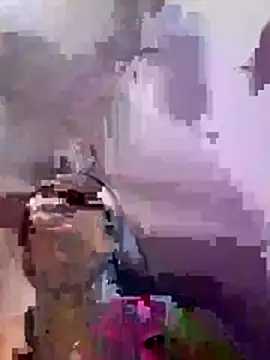 Sala de chat ao vivo de RosbiYjere
