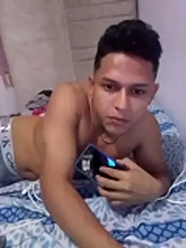 RosbiYjere's Live Chat Room