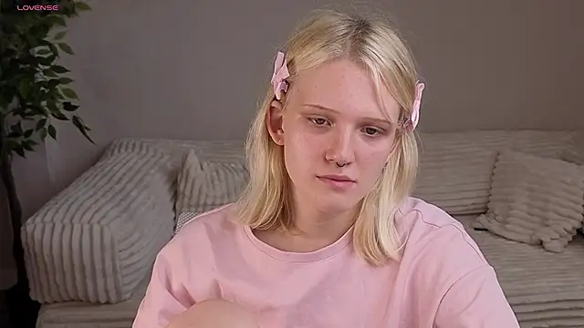 Lilly_Jhonass: онлайн-чат