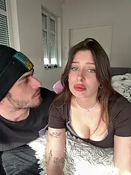 Chaos_and_cream's Webcam Show