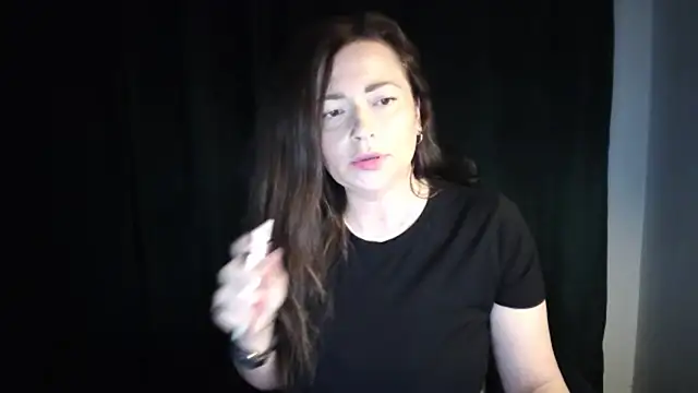Živá chatovací místnost NoraMilf