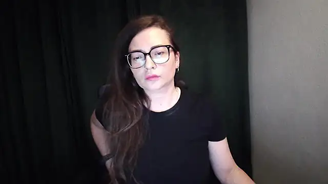 NoraMilf 실시간 채팅방