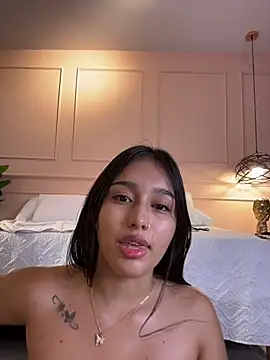 Chat soba uživo modela BELLA_GAITAN_