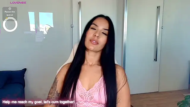 غرفة دردشة Grace_Colllins المباشرة