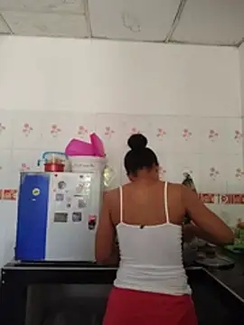 Phòng Chat Trực Tiếp AstridMonroee