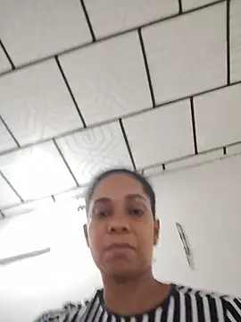 AstridMonroee's Live Chat Room