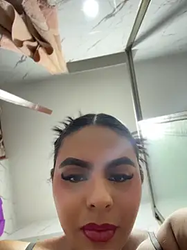 Živá chatovací místnost Aylin_Fox