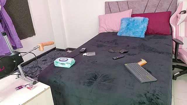 Živá chatovací místnost AlanaRoseeX