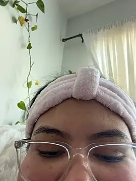 Živá chatovací místnost LittleAngelFace
