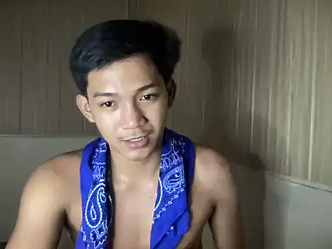 YourcumBoy77 Show in webcam