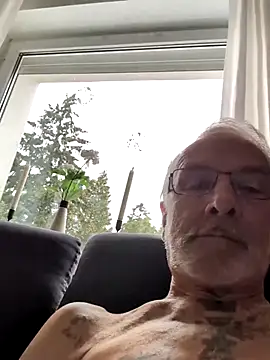 Lieb2701's Live Sex Cam Show