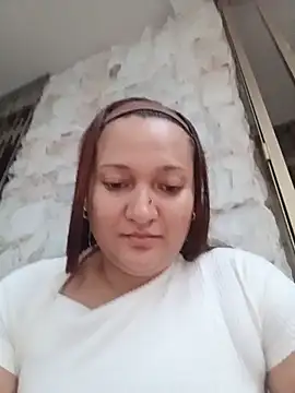 Živá chatovací místnost Honey-Hips