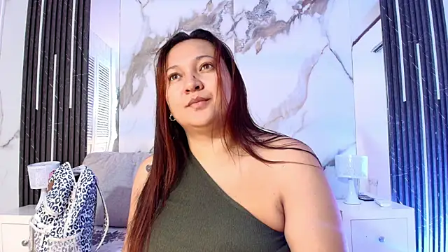 Honey-Hips লাইভ চ্যাট রুম