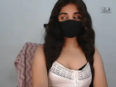 Naughty_Meena's Live Chat Room